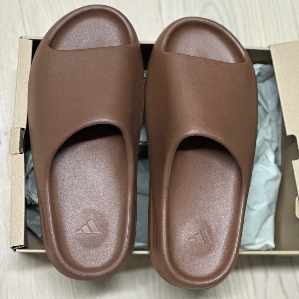 Yeezy Slides